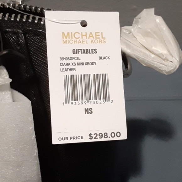 MMK Michael Kors Mini Handbag - Picture 2 of 5